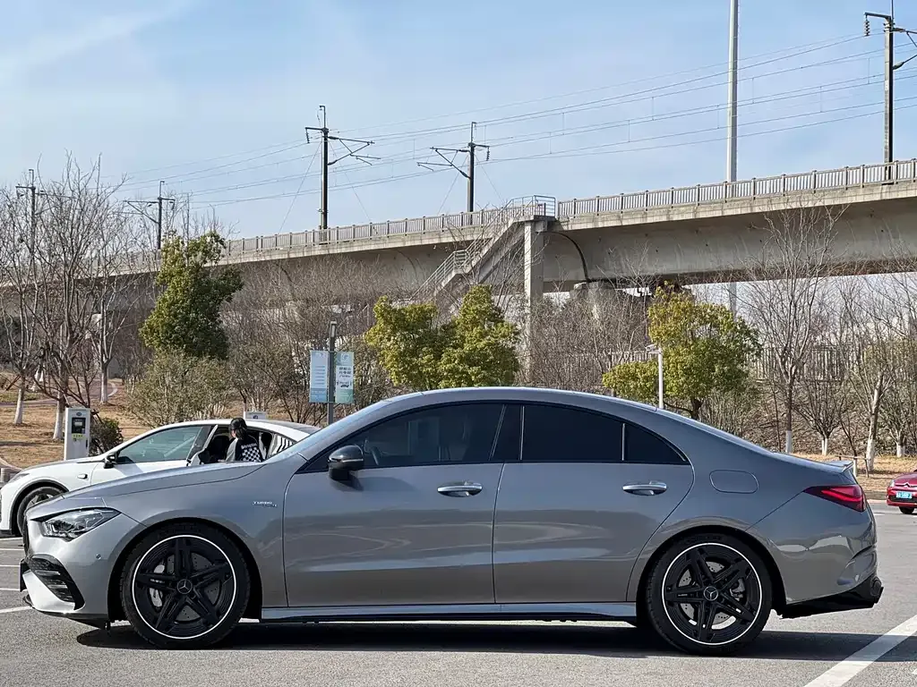 Mercedes-Benz CLA AMG — фото 10