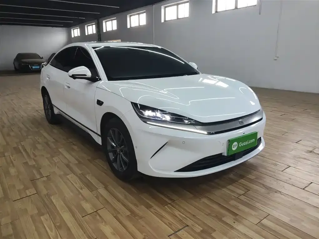 BYD Qin L — фото 10