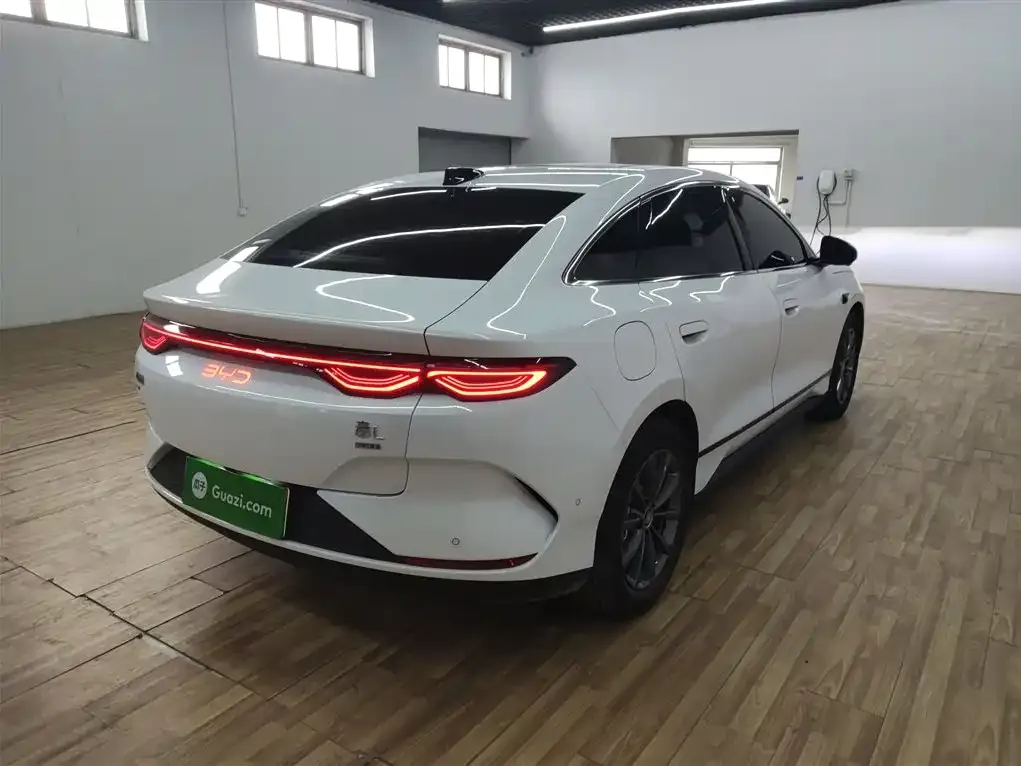 BYD Qin L — фото 6