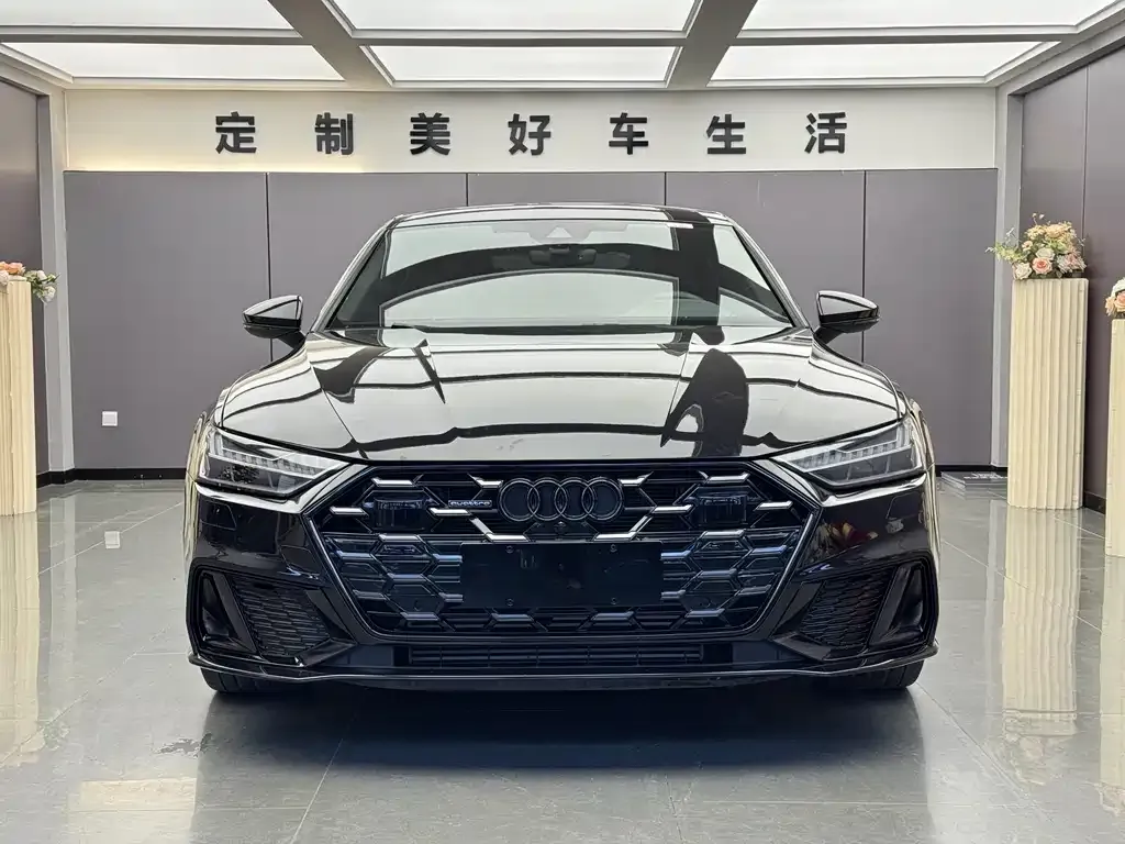 Audi A7L — фото 10