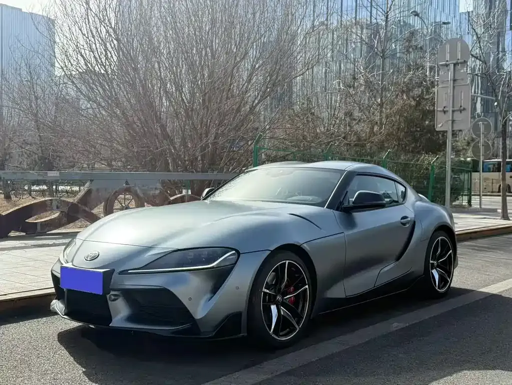 Toyota Supra — фото 1