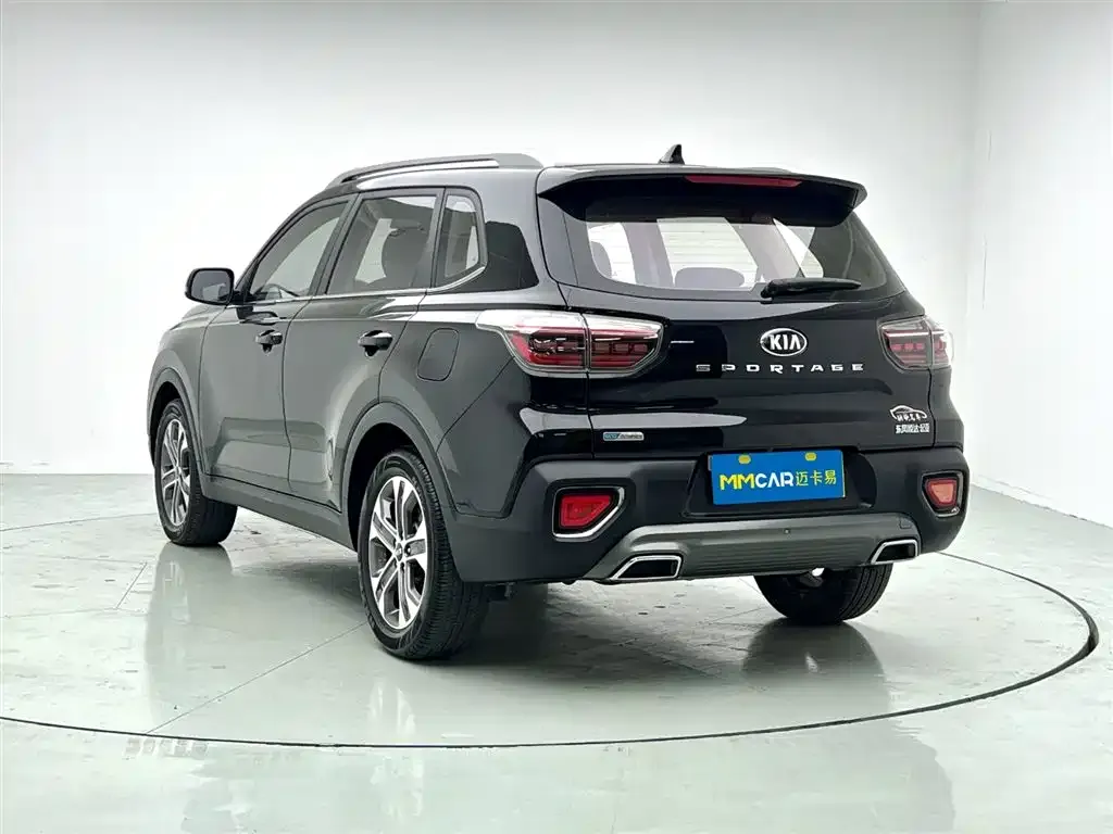 Kia Sportage — фото 7