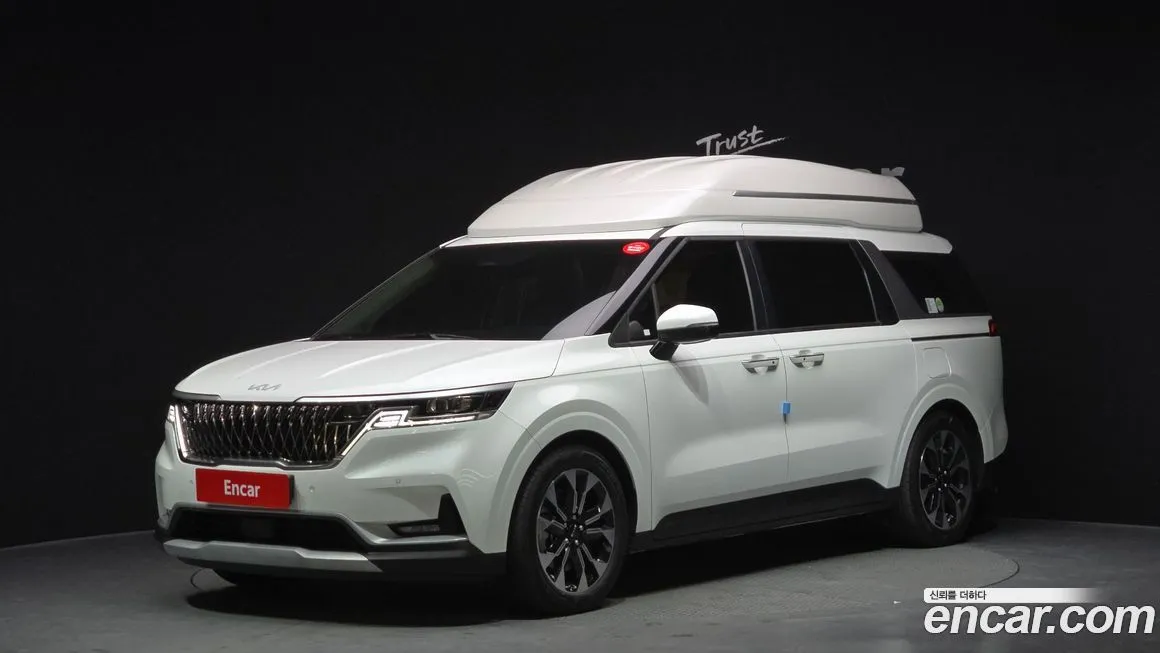 Kia Carnival — фото 1