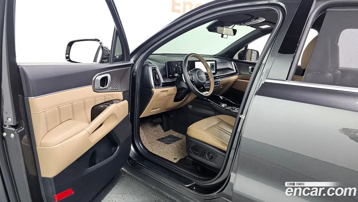 Kia Sorento — фото 6
