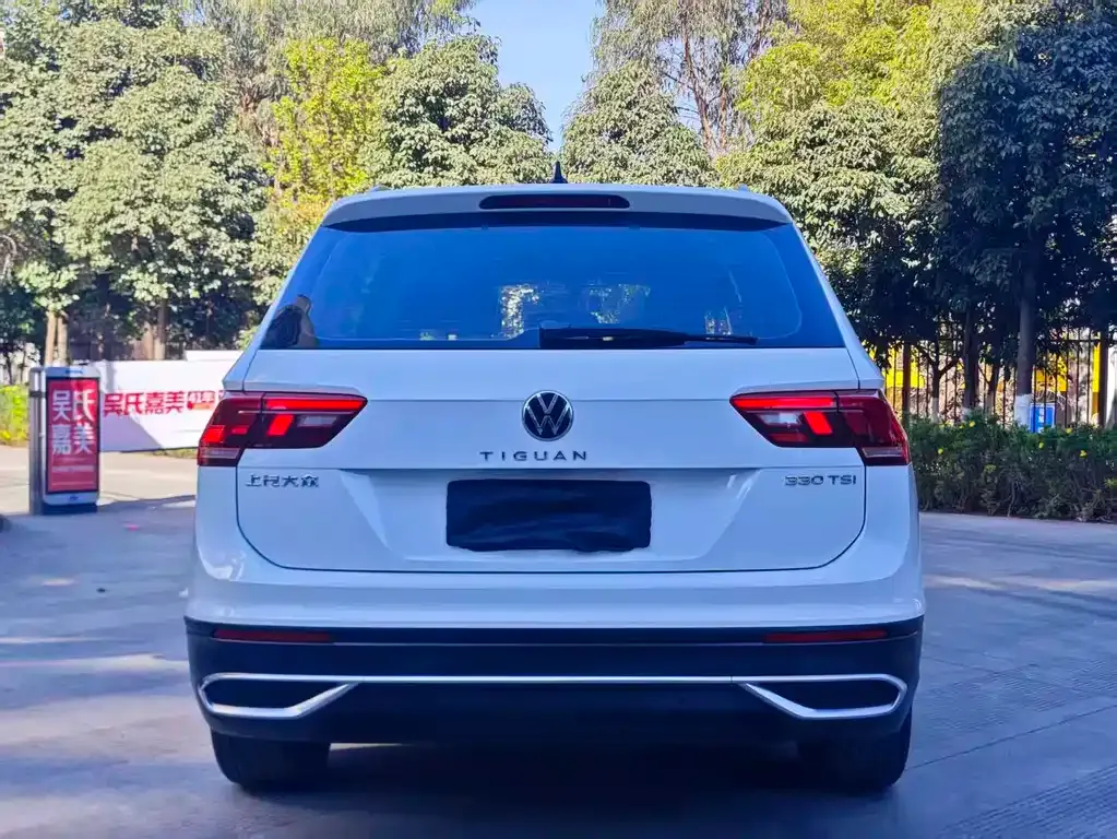 Volkswagen Tiguan L — фото 7
