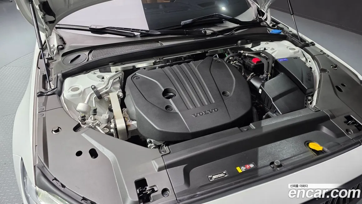 Volvo S90 — фото 9