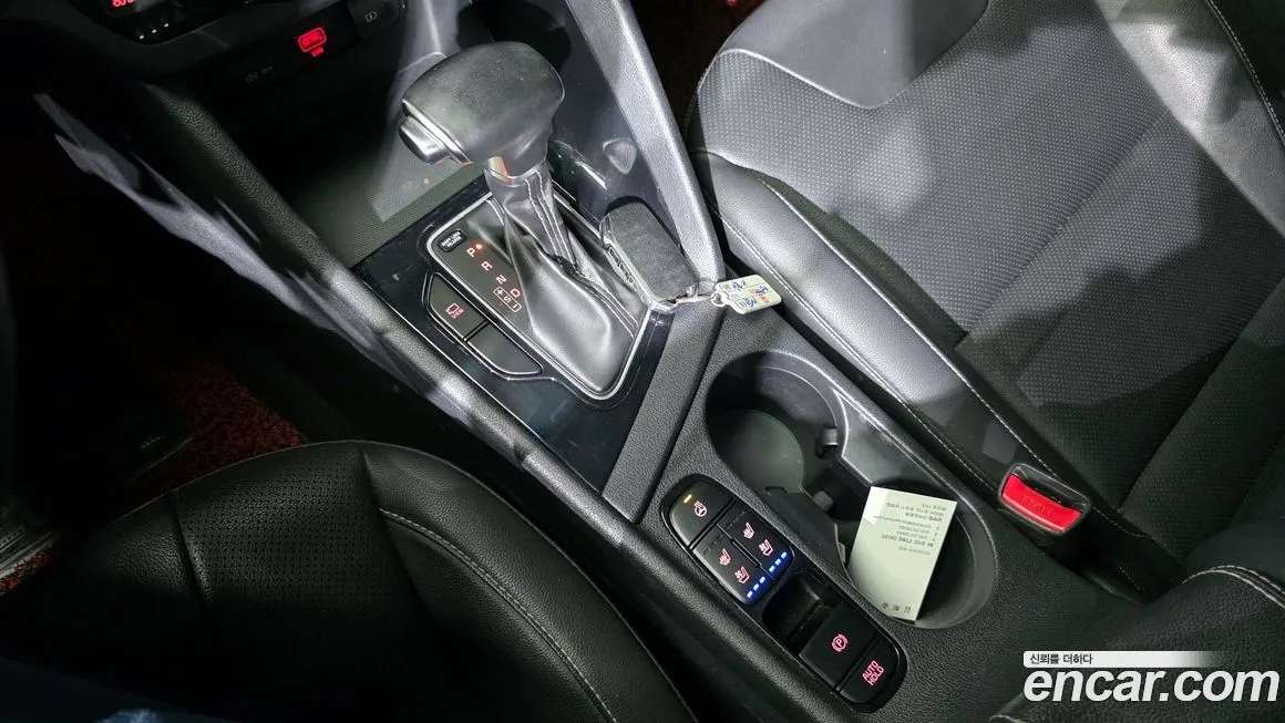 Kia Niro — фото 10