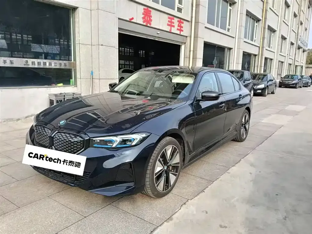 BMW i3 — фото 1
