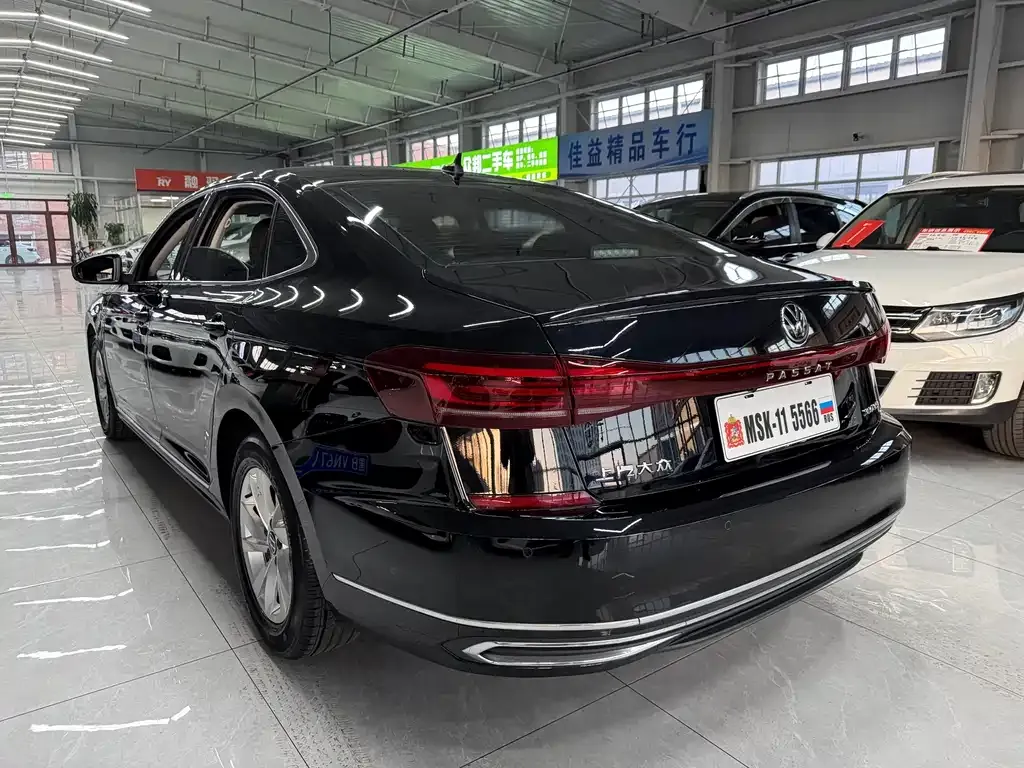 Volkswagen Passat — фото 5