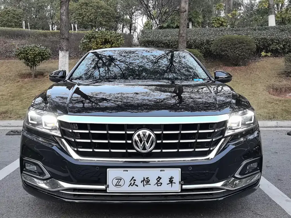 Volkswagen Passat — фото 9