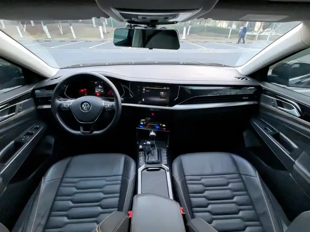 Volkswagen Passat — фото 5
