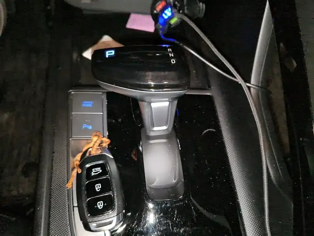 Hyundai Elantra — фото 4