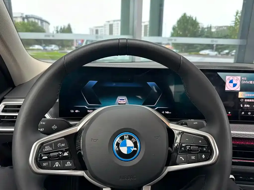 BMW i3 — фото 10