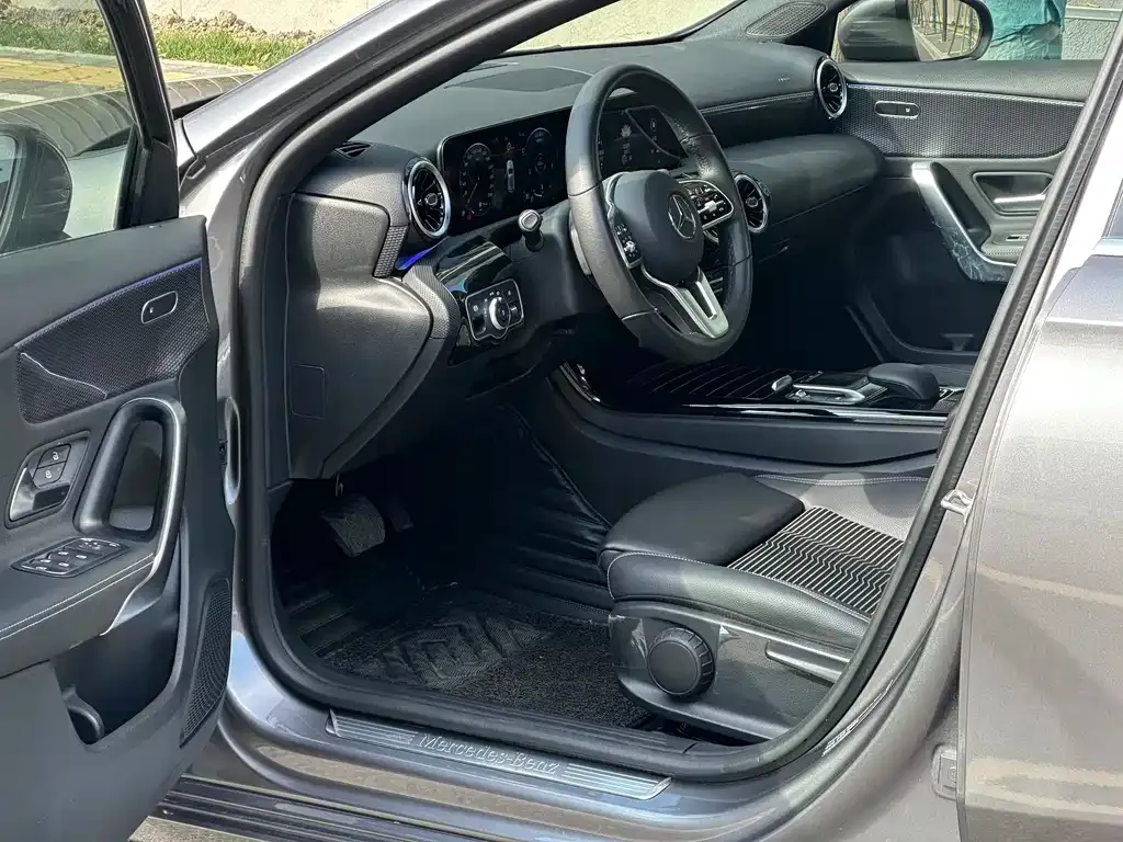 Mercedes-Benz A-Class (Import) — фото 7