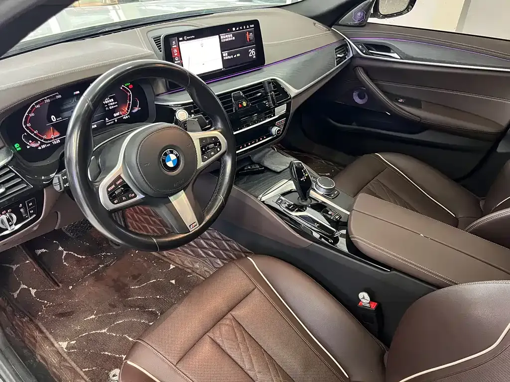 BMW 5 Series — фото 4