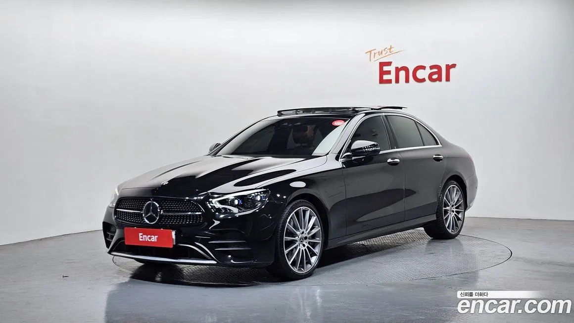 Mercedes-Benz E-Class — фото 1