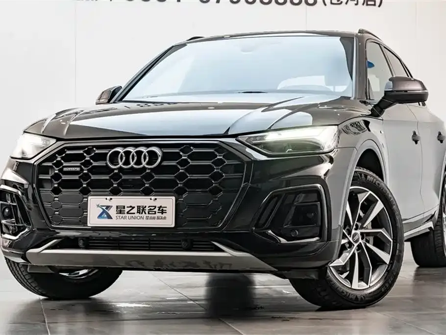 Audi Q5L — фото 8
