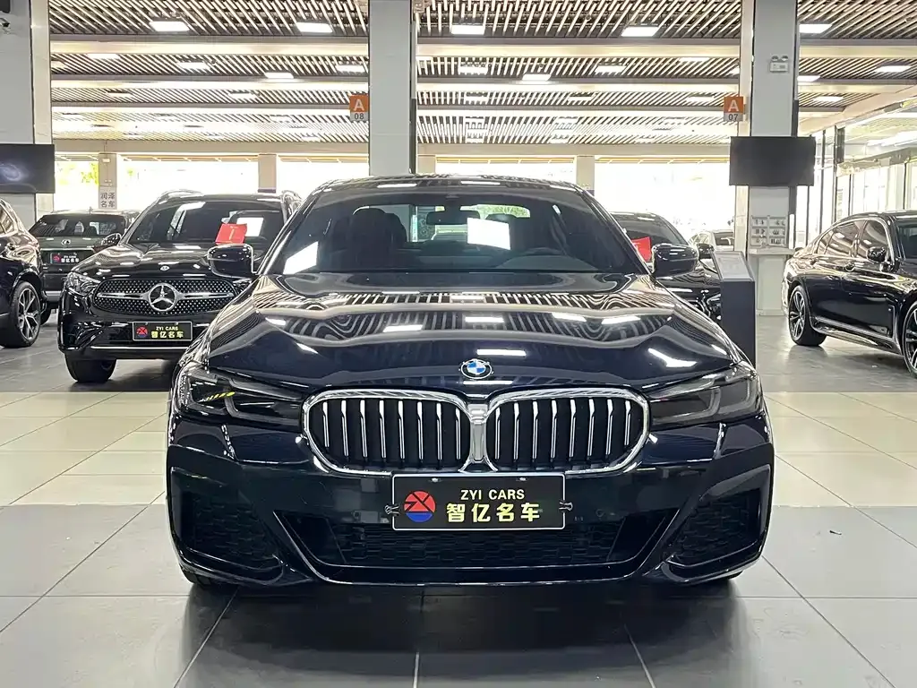 BMW 5 Series — фото 6