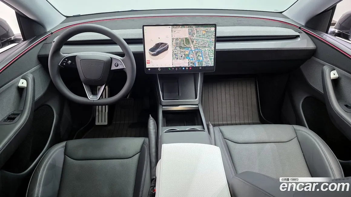 Tesla Model Y — фото 10
