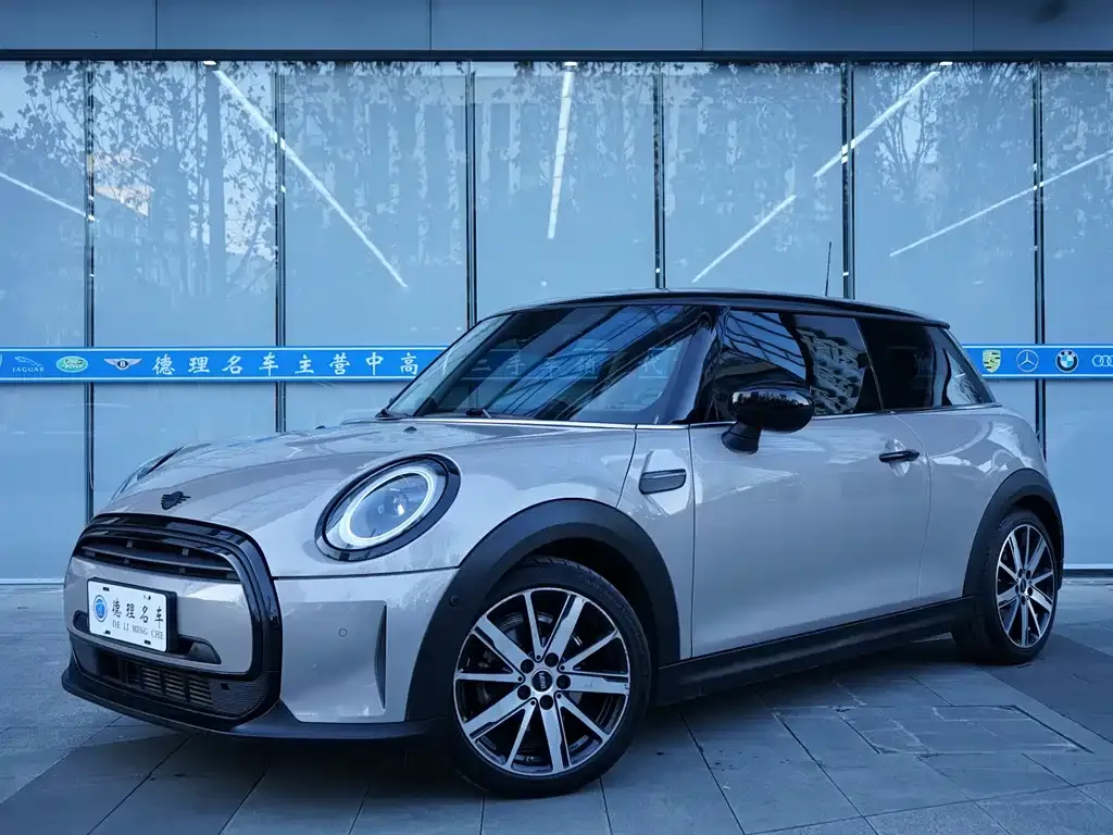 MINI Cooper (3-door) — фото 1