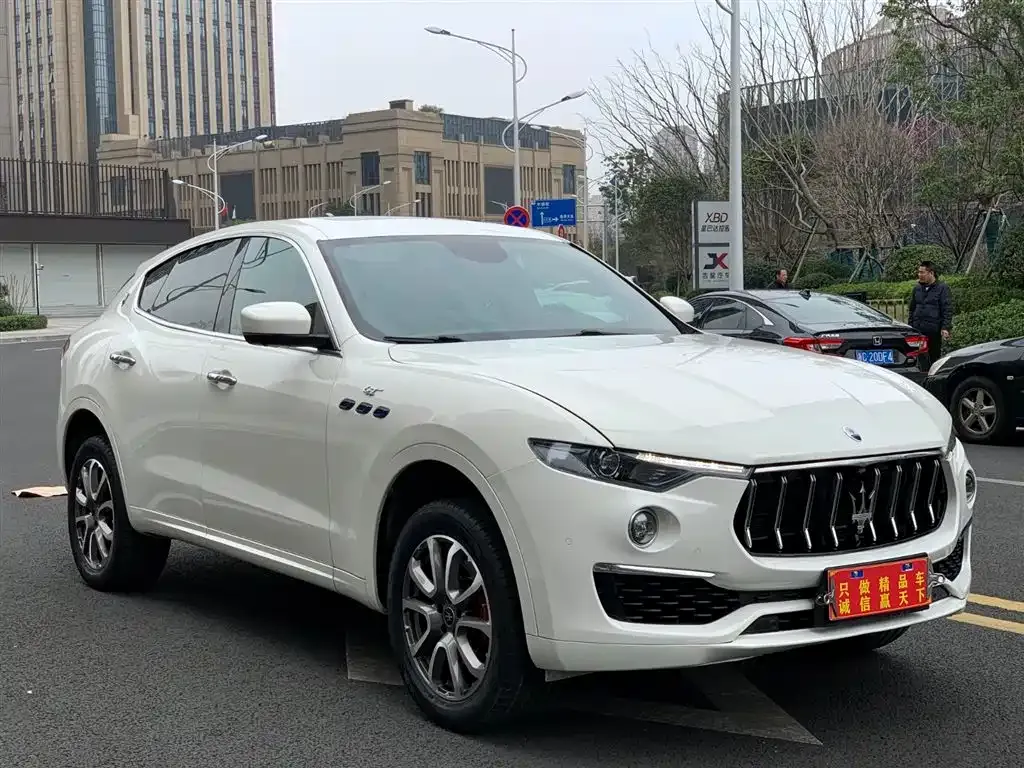 Maserati Levante — фото 6