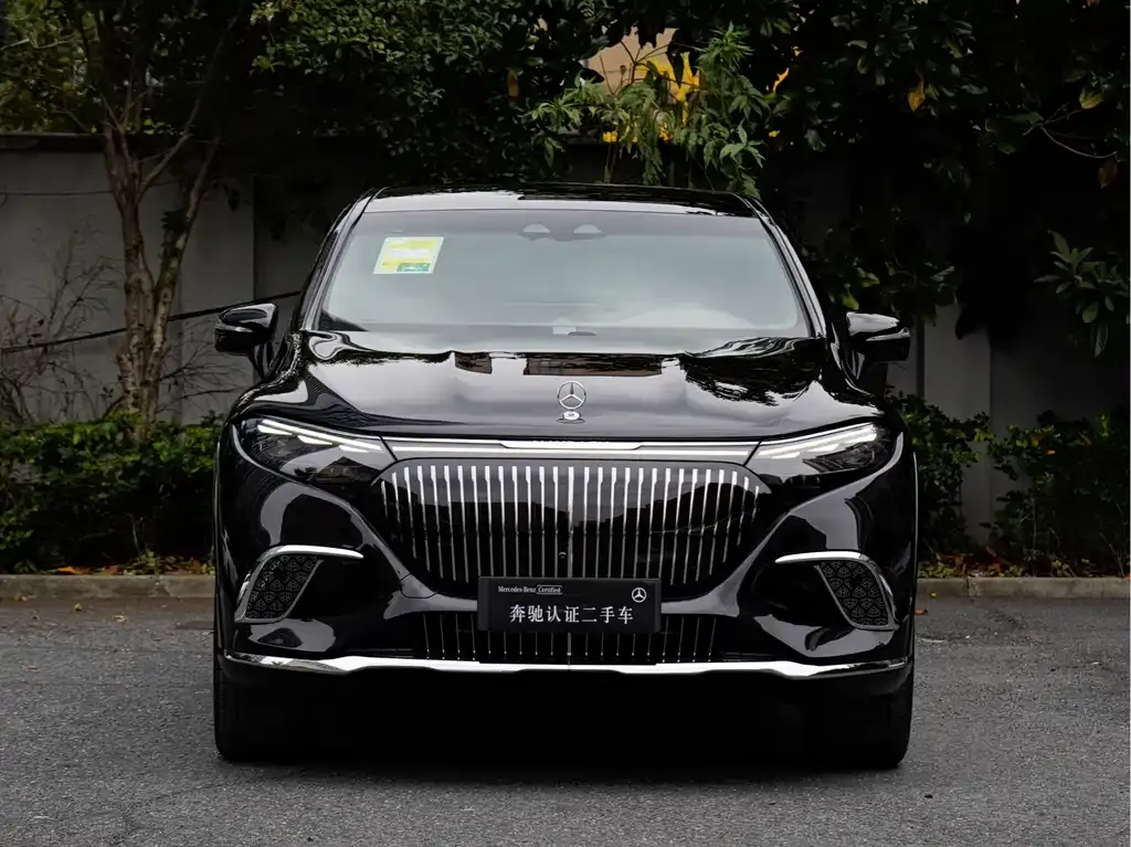 Mercedes-Benz EQS SUV — фото 7