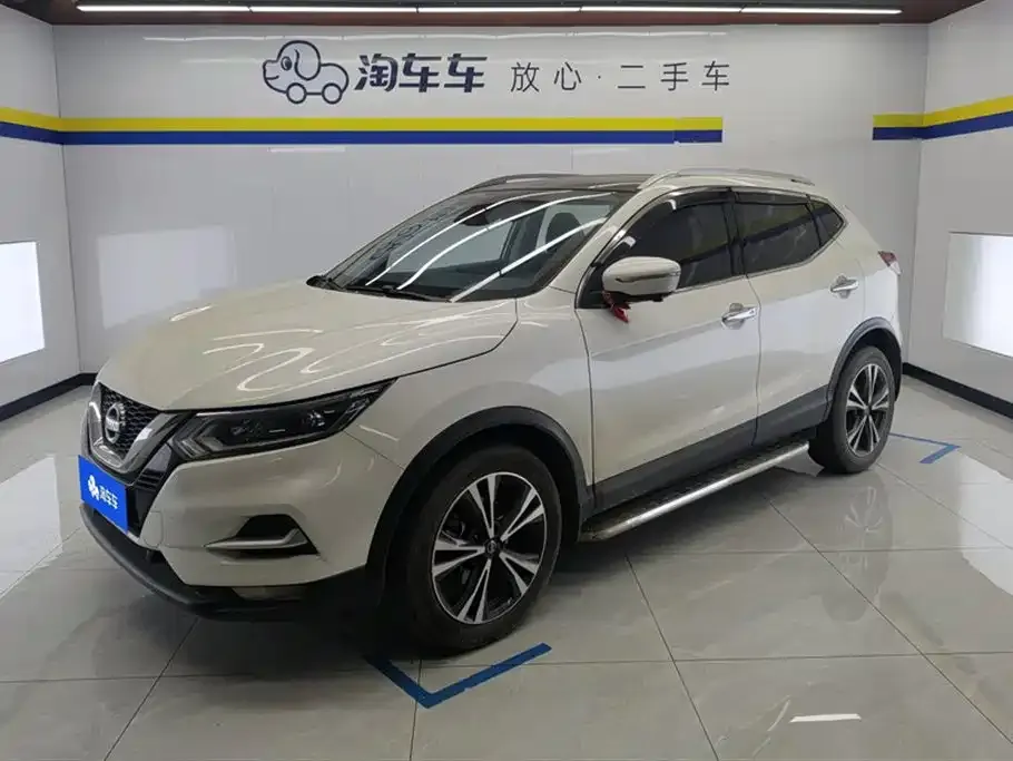 Nissan Qashqai — фото 1