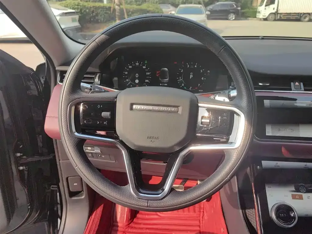 Land Rover Evoque — фото 6