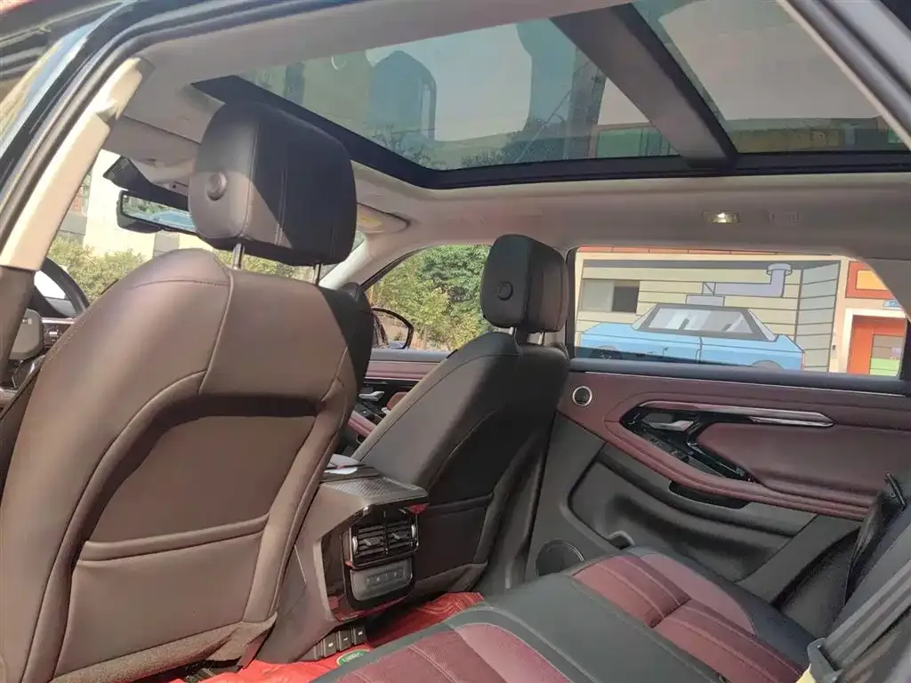 Land Rover Evoque — фото 10
