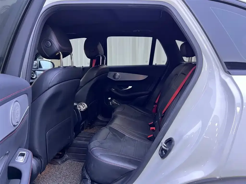 Mercedes-Benz GLC AMG — фото 9
