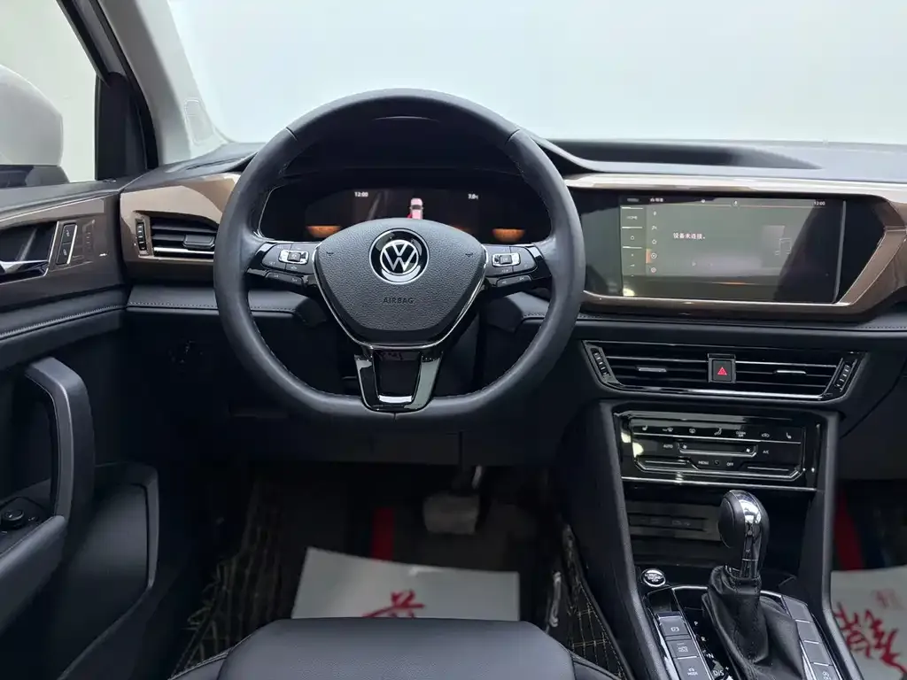 Volkswagen Tharu — фото 6