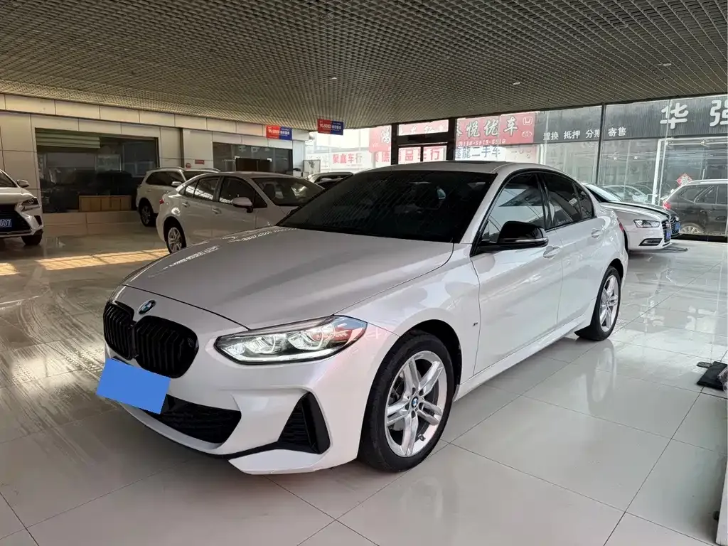 BMW 1 Series — фото 1