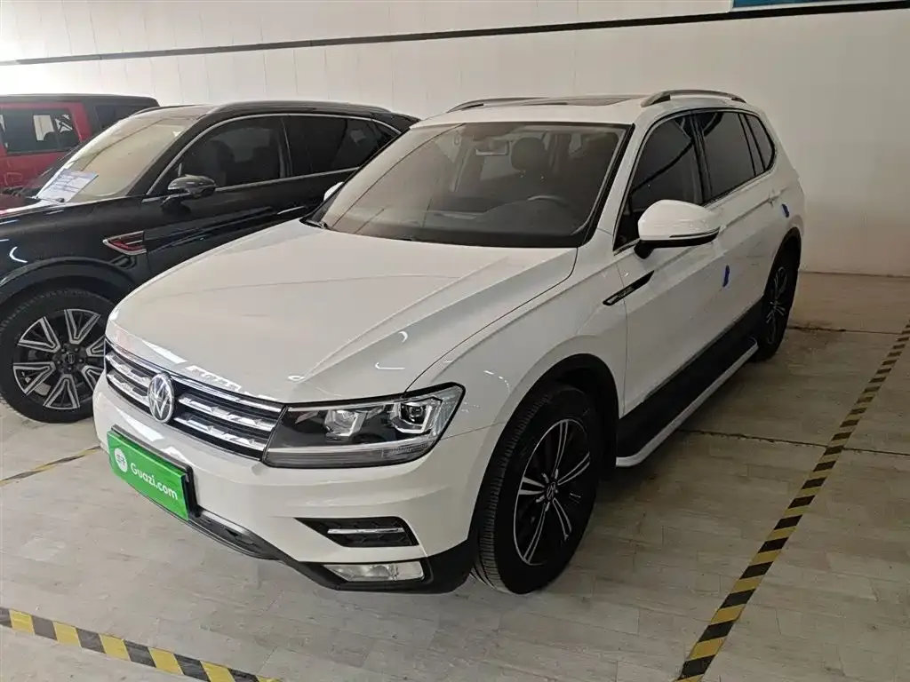 Volkswagen Tiguan L — фото 3