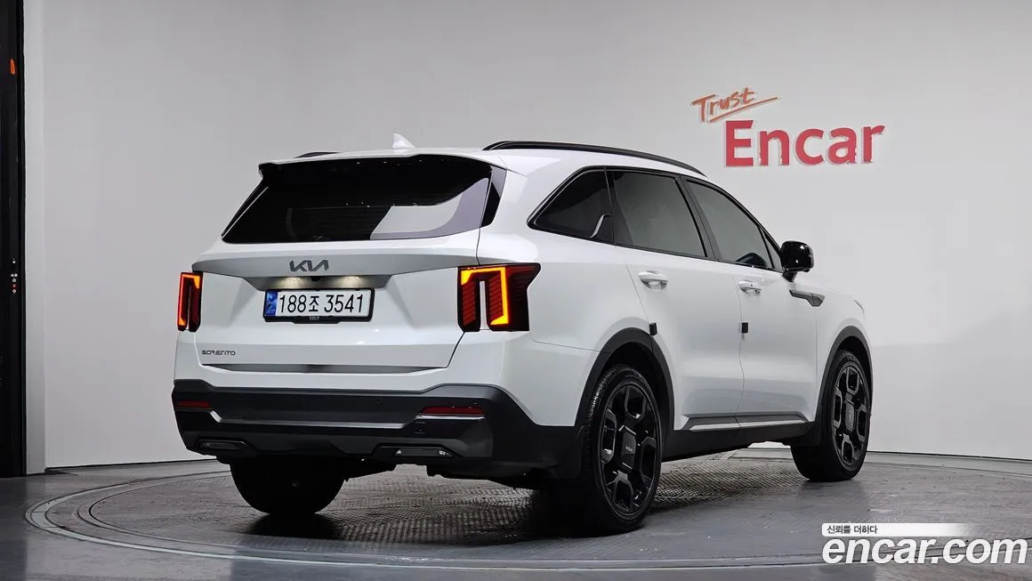 Kia Sorento — фото 5