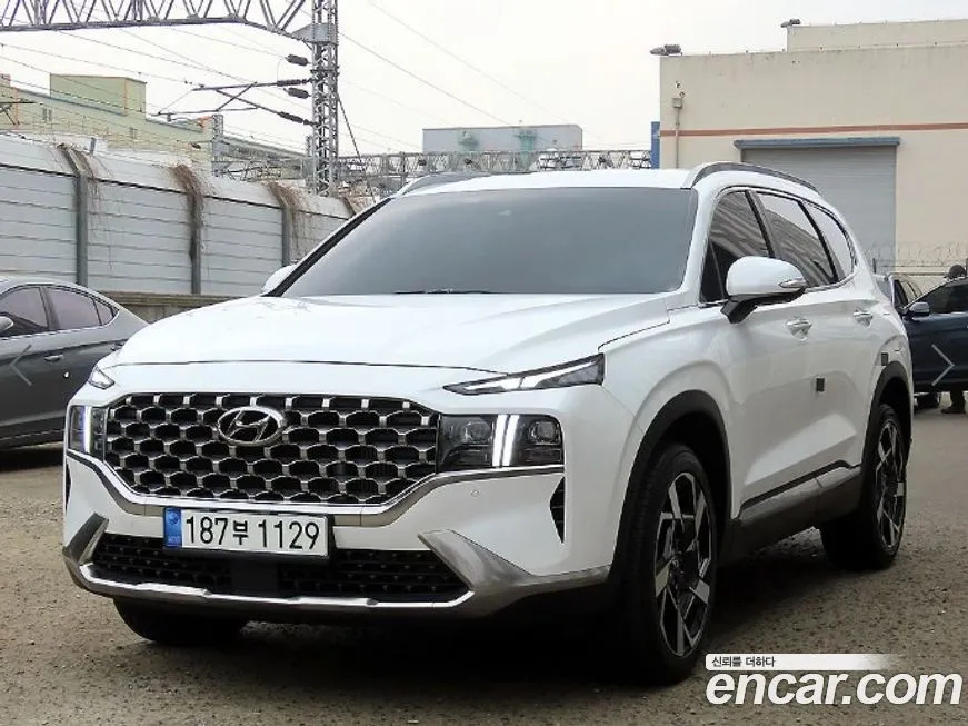 Hyundai Santafe — фото 1