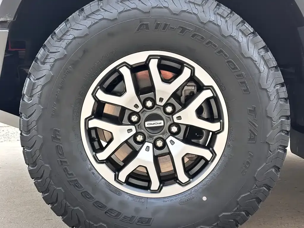 Ford F-150 Raptor — фото 9