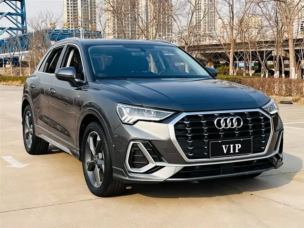 Audi Q3 — фото 8