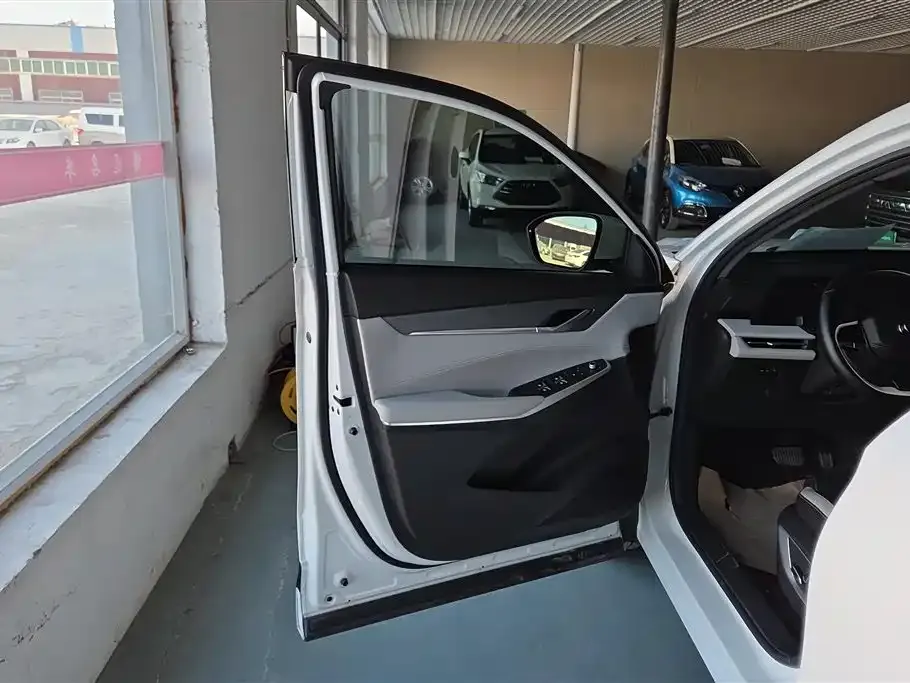 Changan CS75PLUS — фото 10