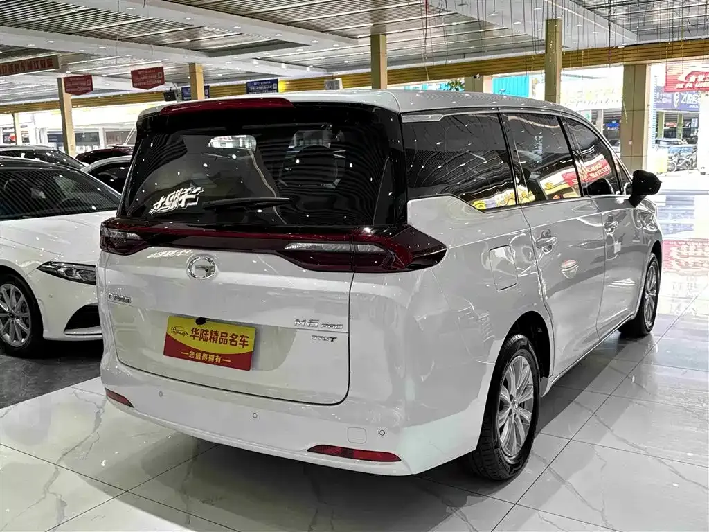GAC Motor Trumpchi M6 — фото 10