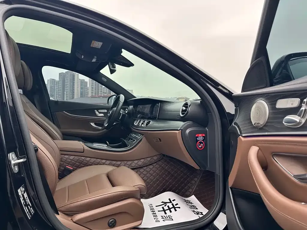 Mercedes-Benz E-Class — фото 3