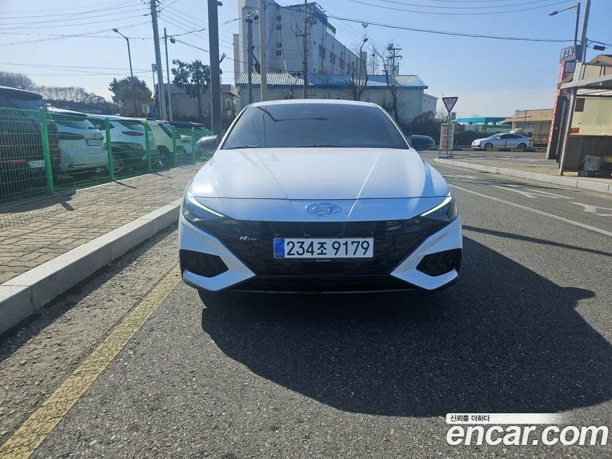 Hyundai AVANTE — фото 1