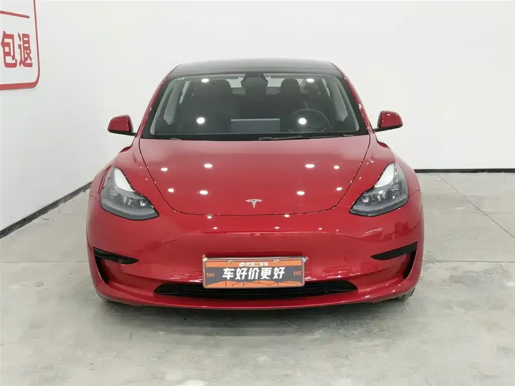 Tesla Model 3 — фото 5