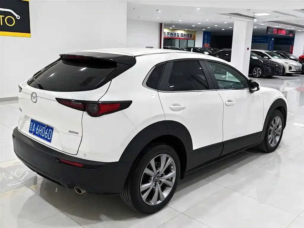 Mazda CX-30 — фото 7