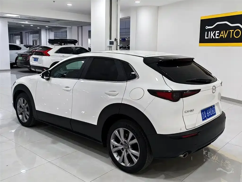 Mazda CX-30 — фото 8