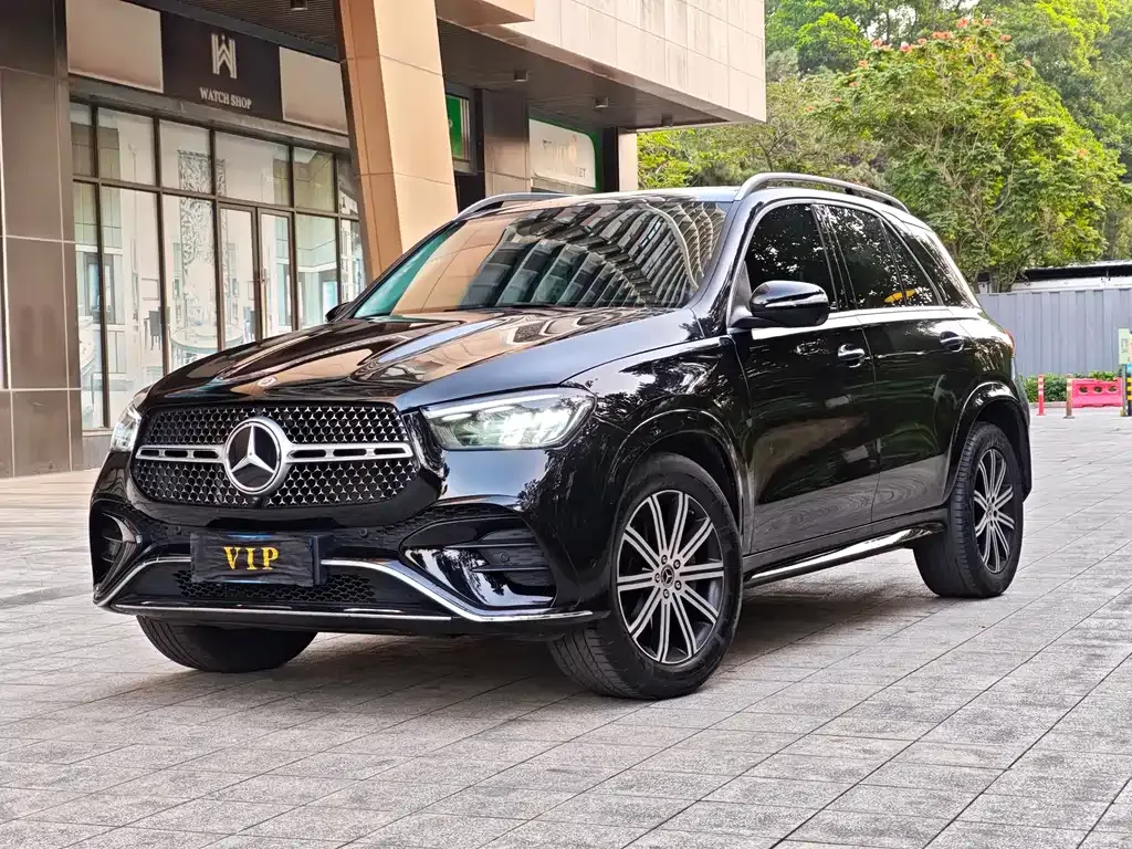 Mercedes-Benz GLE — фото 1