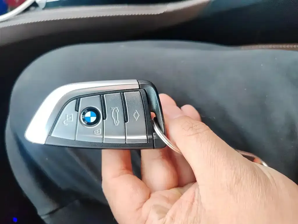 BMW 5 Series — фото 2