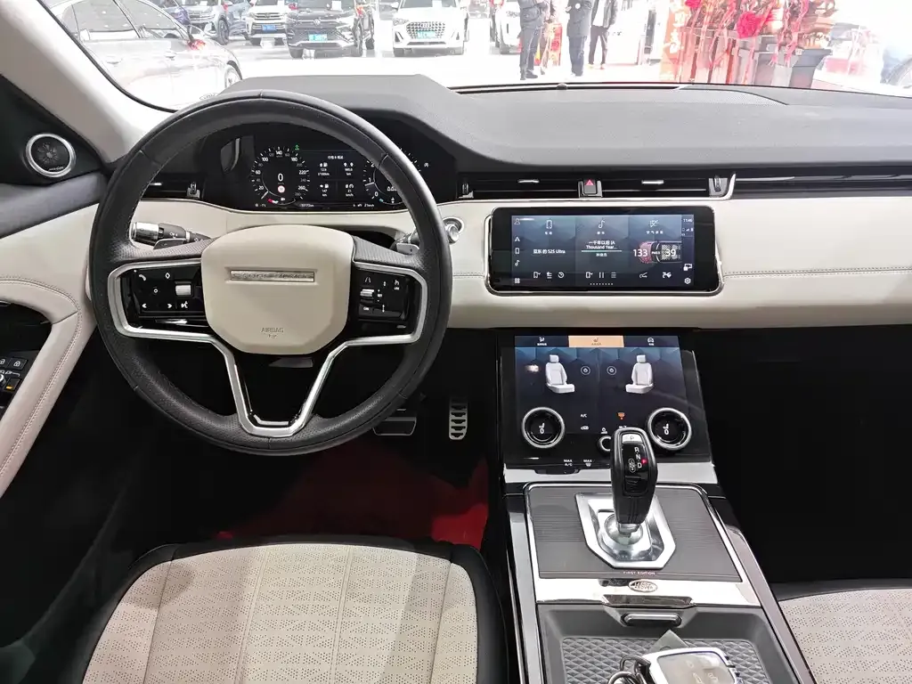 Land Rover Evoque — фото 10