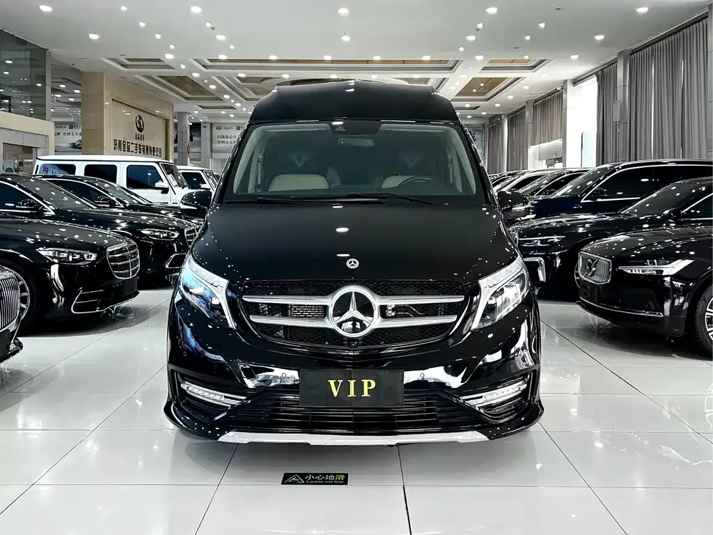 Mercedes-Benz V-Class — фото 2