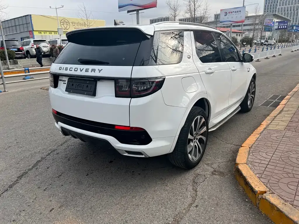 Land Rover Discovery Sport — фото 10