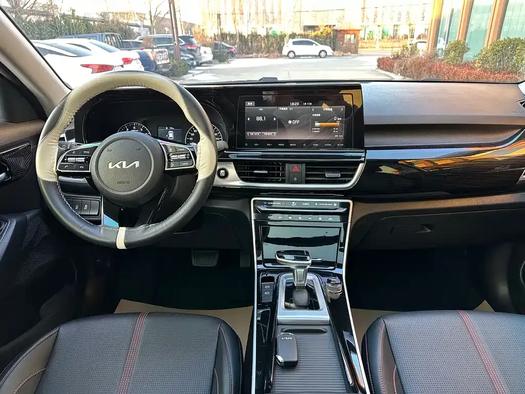 Kia KX3 — фото 5